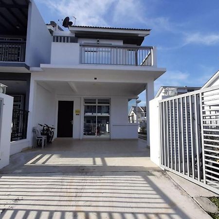Homestay Greenway Pasir Gudang Exteriér fotografie