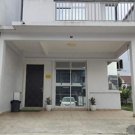 Homestay Greenway Pasir Gudang Exteriér fotografie