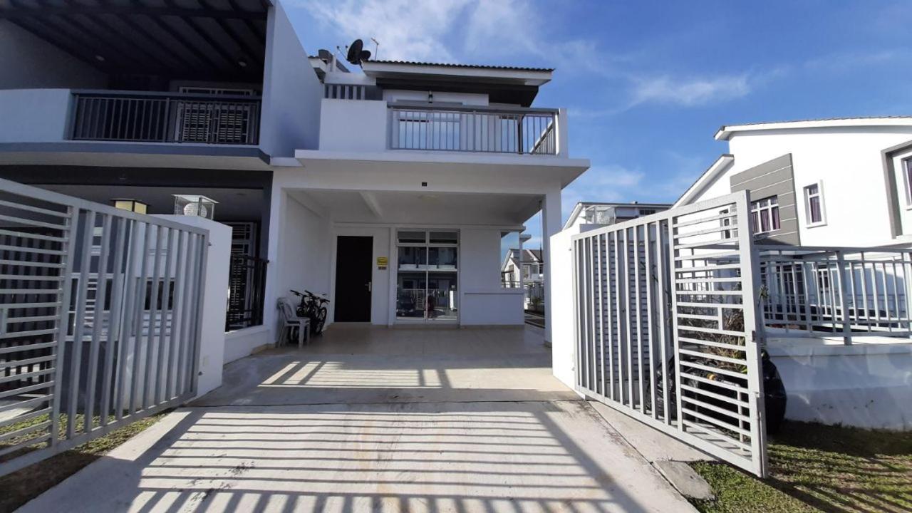 Homestay Greenway Pasir Gudang Exteriér fotografie