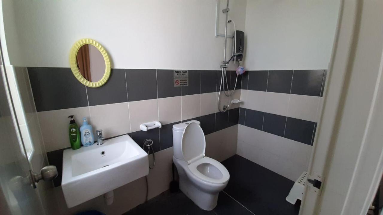 Homestay Greenway Pasir Gudang Exteriér fotografie